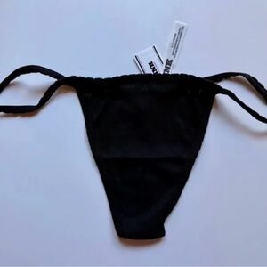 🖤NWT/ PINK Victoria's Secret Black Thong Panties